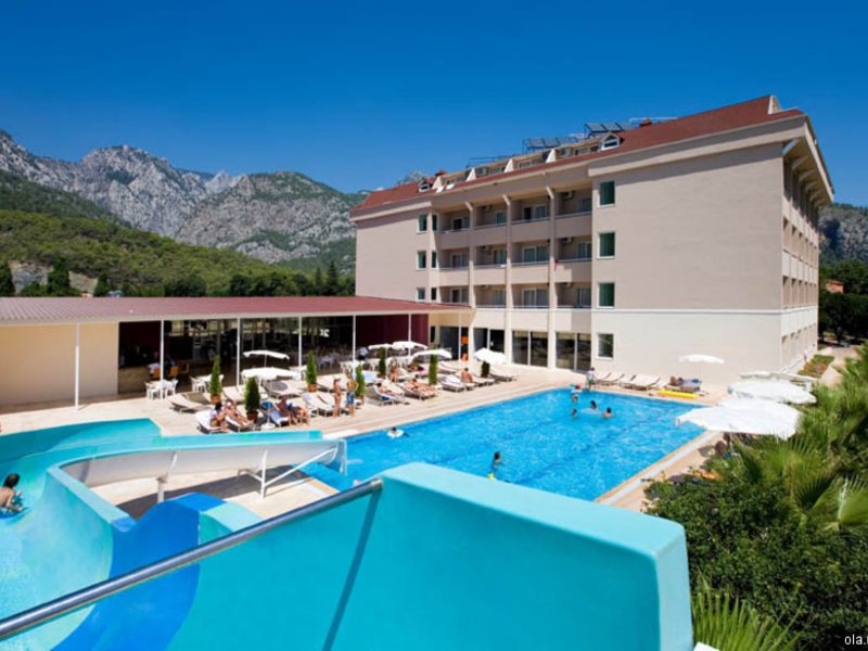 Castle Park Hotel (ex 8796