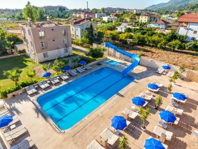 Castle Park Hotel (ex 93902