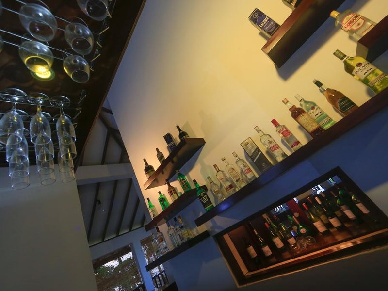 Catamaran Beach Hotel 107352