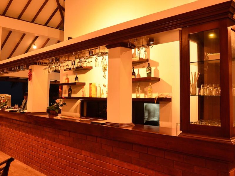 Catamaran Beach Hotel 107358