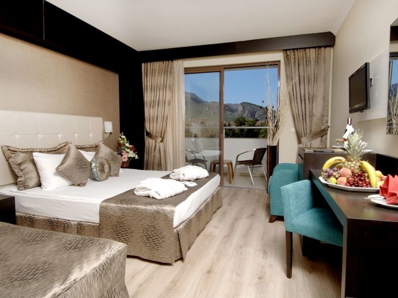 Catamaran Resort Hotel 30459