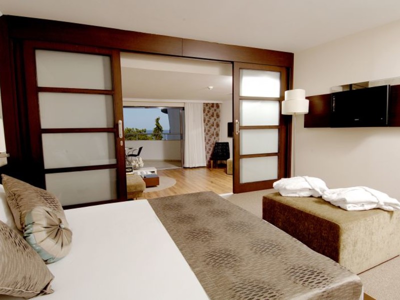 Catamaran Resort Hotel 30463