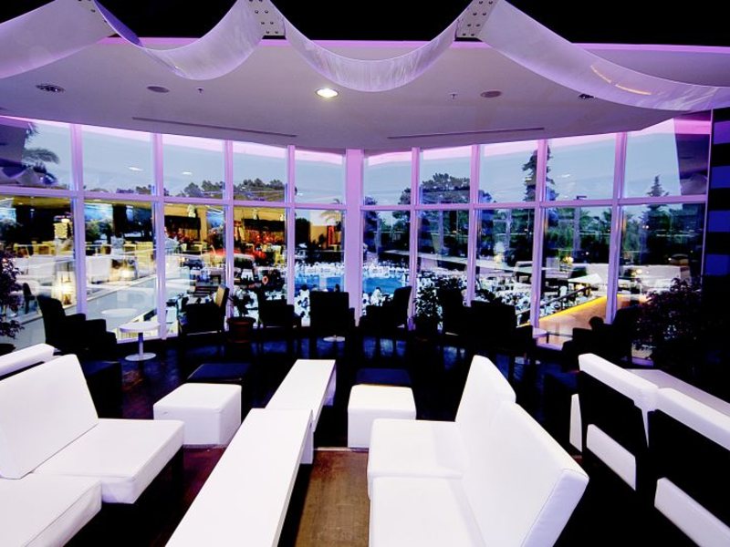 Catamaran Resort Hotel 30468