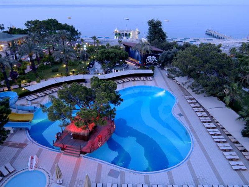 Catamaran Resort Hotel 55294