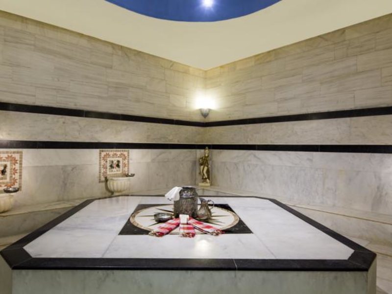 Catamaran Resort Hotel 55300