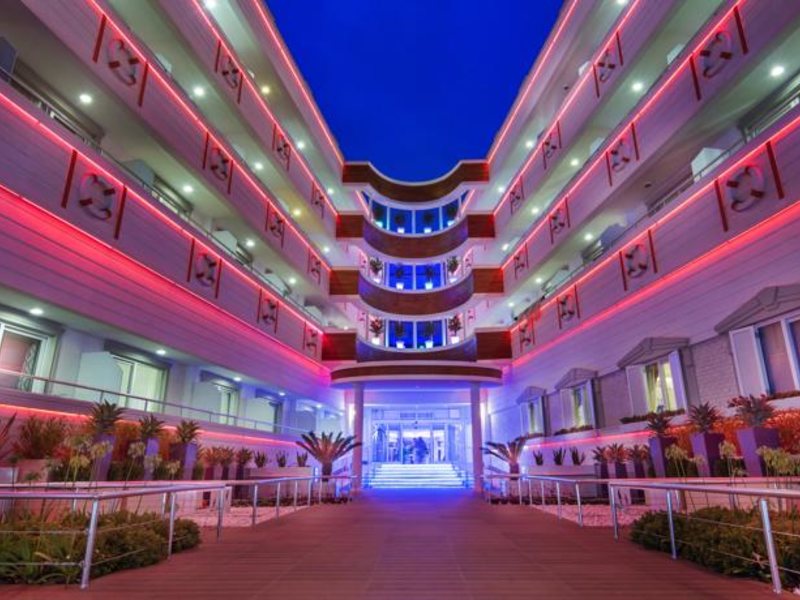 Catamaran Resort Hotel 55314