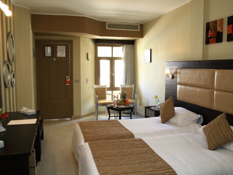 Cataract Layalina 180196