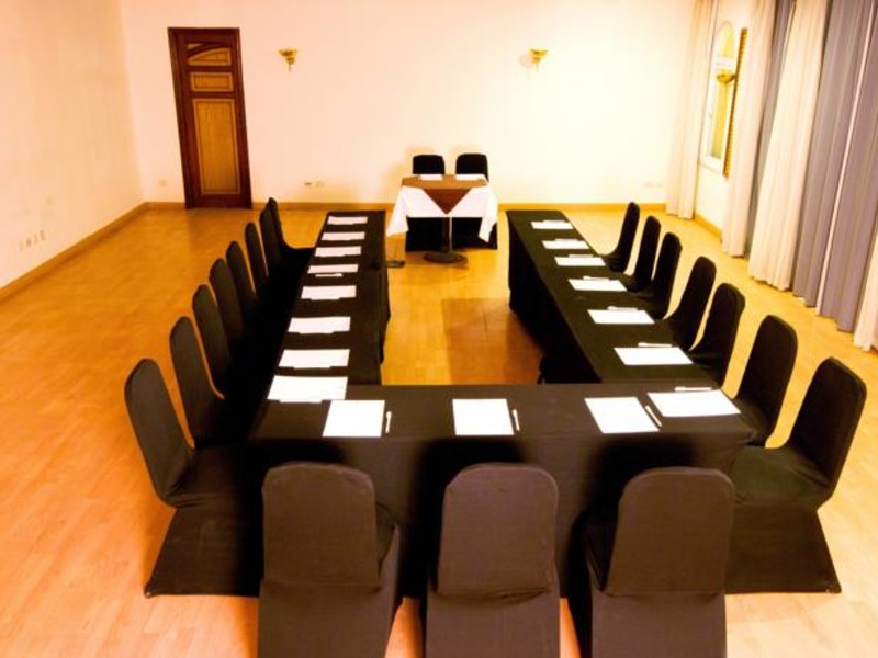 Cataract Pyramids Resort  146523