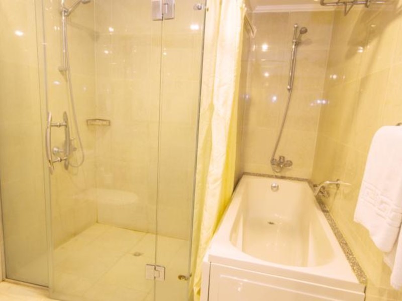 Cataract Pyramids Resort  146542