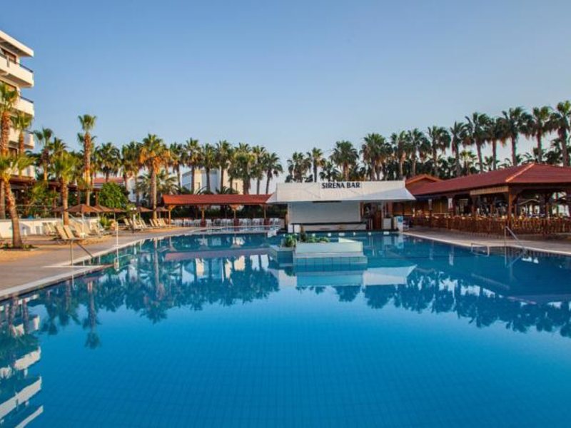 Cavo Maris Beach 88250