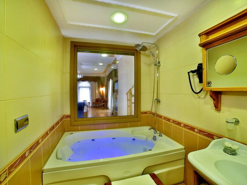 Celal Aga Konagi Metro Hotel 301587