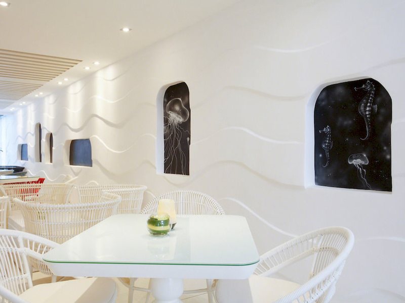 Centara Grand Phratamnak Resort 140415