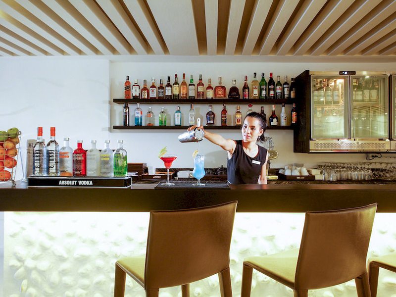 Centara Grand Phratamnak Resort 140422