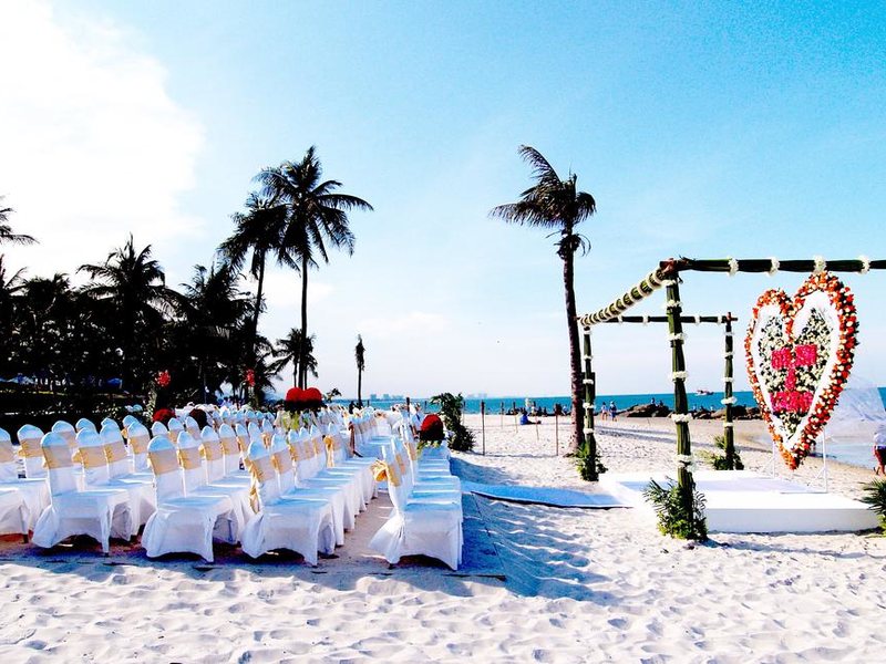 Centara Grand Resort & Villas Hua Hin 236800