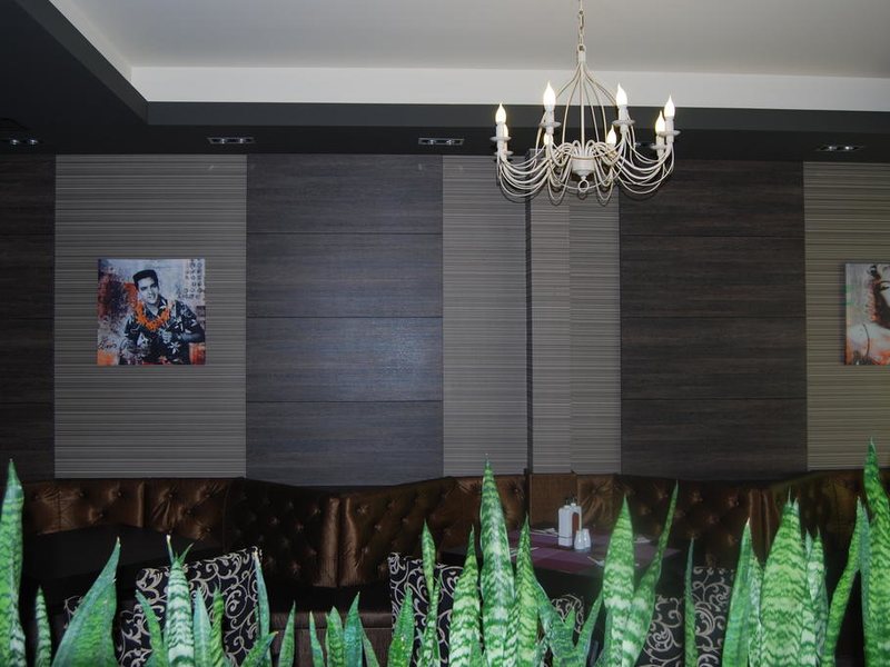 Central Plaza 164498