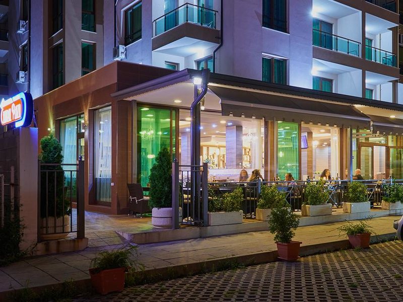 Central Plaza 164506