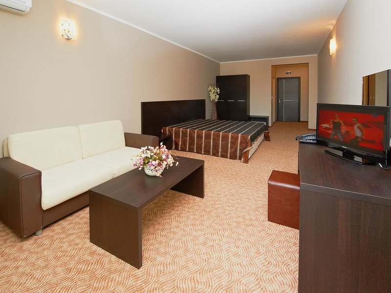 Central Plaza 164510