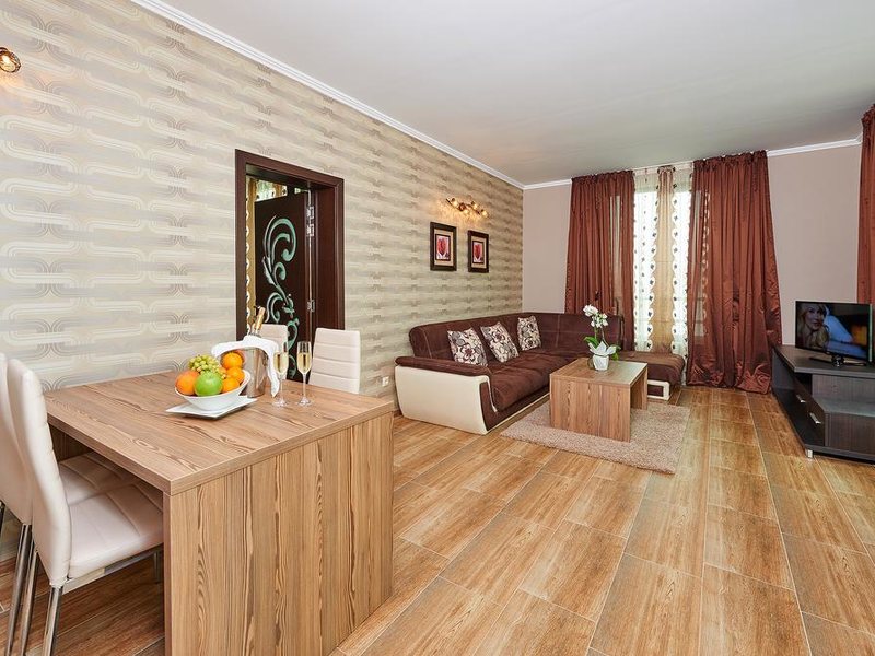 Central Plaza 164514