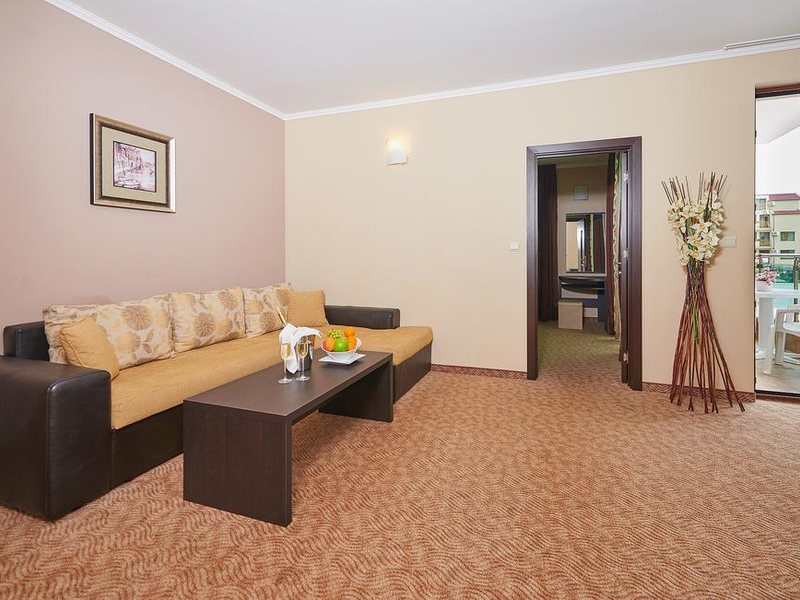 Central Plaza 164521