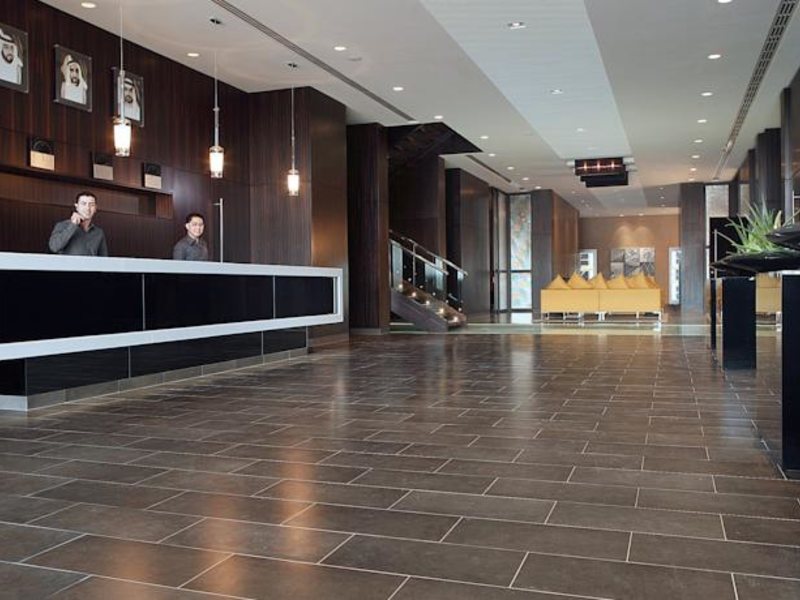 Centro Capital Center 113097