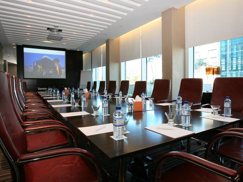 Centro Yas Island Rotana 296870