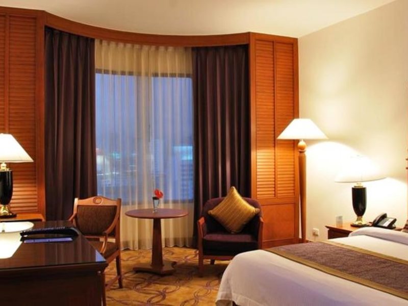 Century Park Hotel 150608