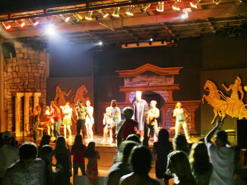 Cesars Resort Side  158807