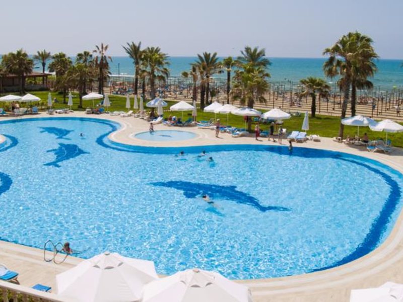 Cesars Resort Side  158813