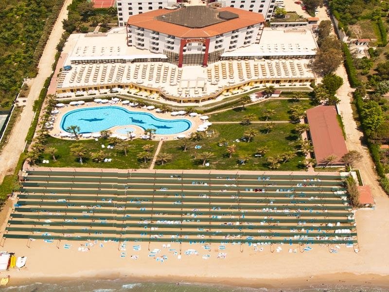 Cesars Resort Side  32008