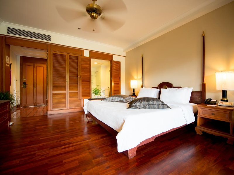 Cha Da Thai Village Resort (ex 204975