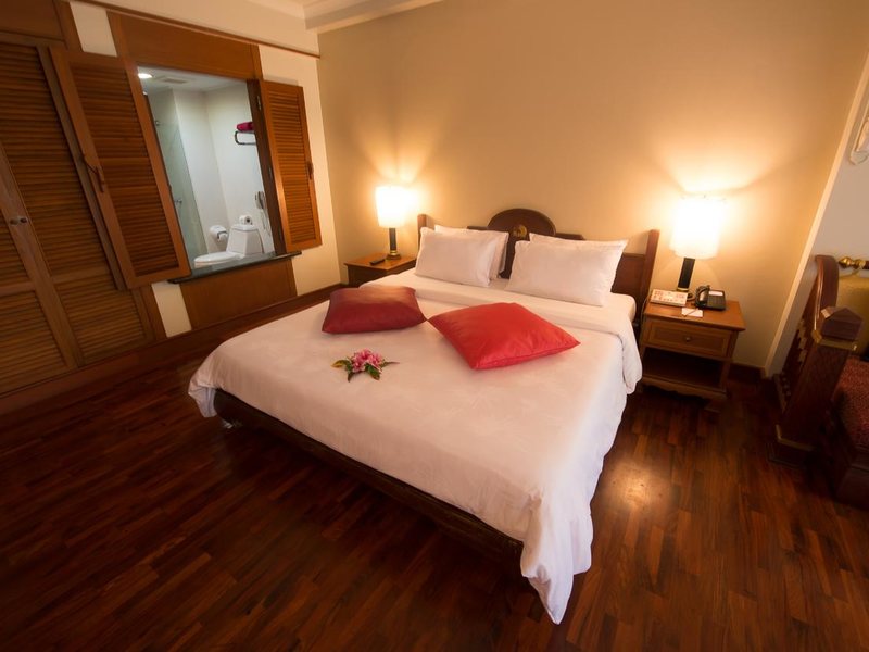 Cha Da Thai Village Resort (ex 204976