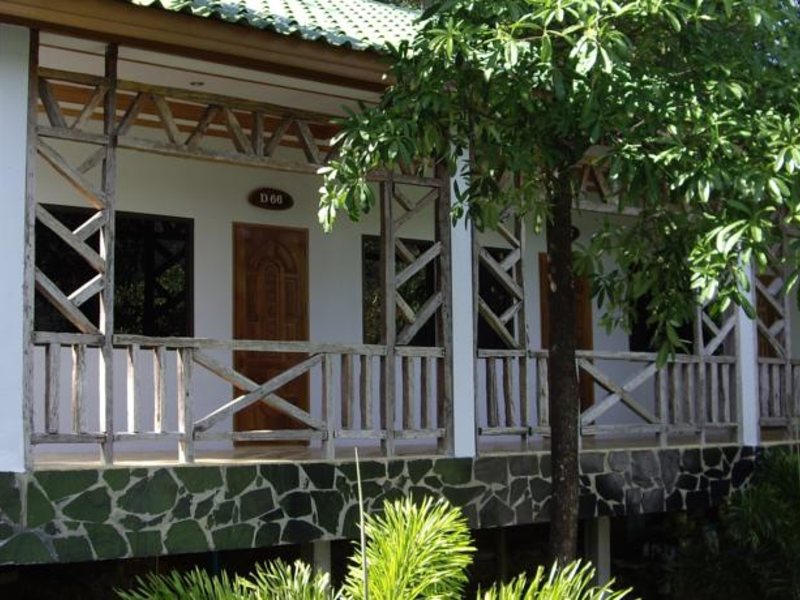 Chai Chet Resort 154600