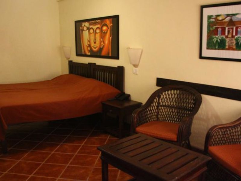 Chalston Beach Resort  114974