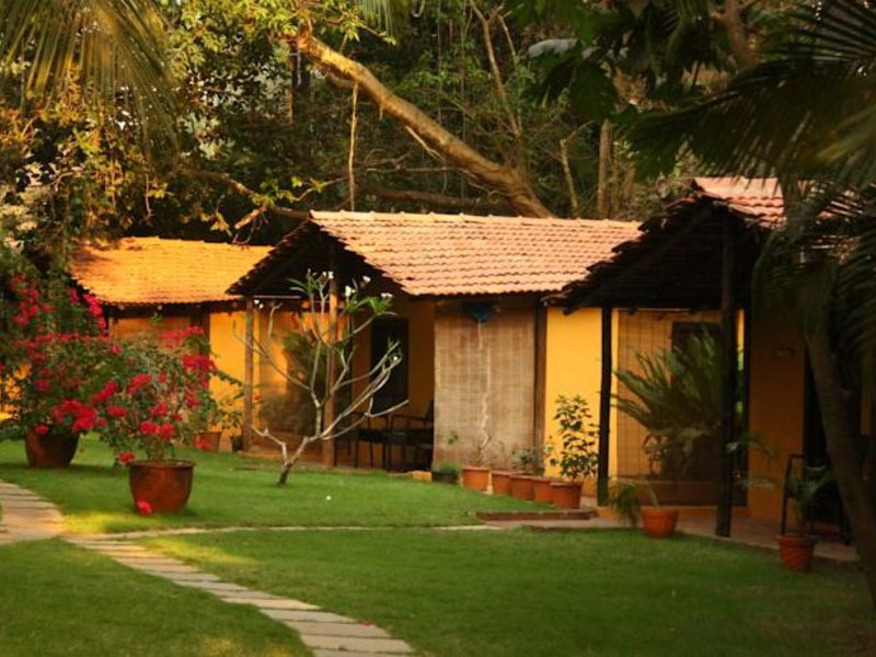 Chalston Beach Resort  114976