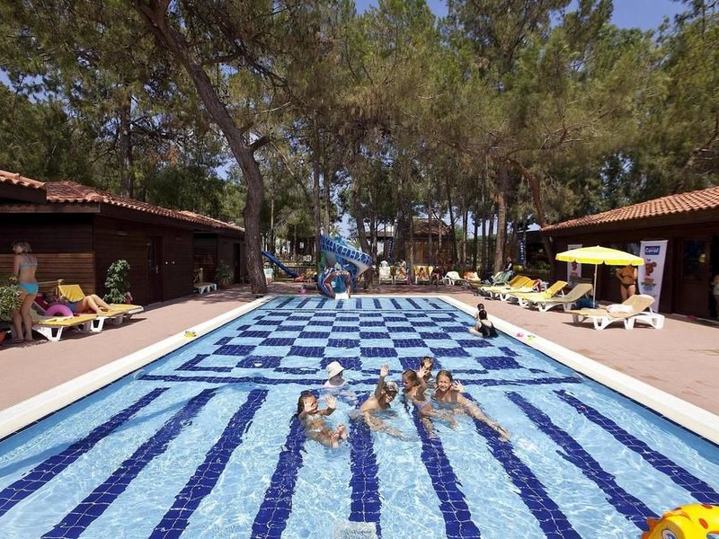 Champion Holiday Village  158844