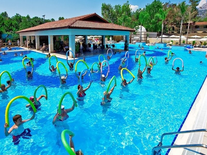 Champion Holiday Village  158853