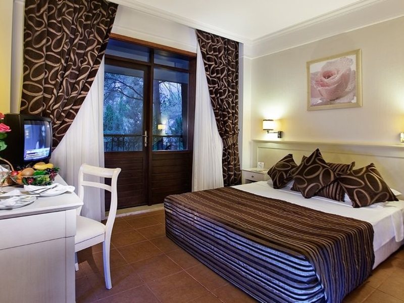 Champion Holiday Village  158859