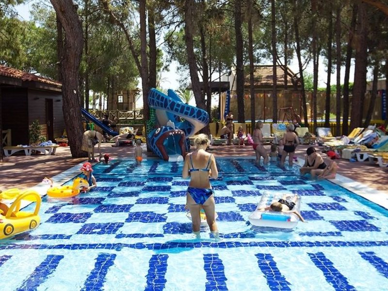 Champion Holiday Village  158860