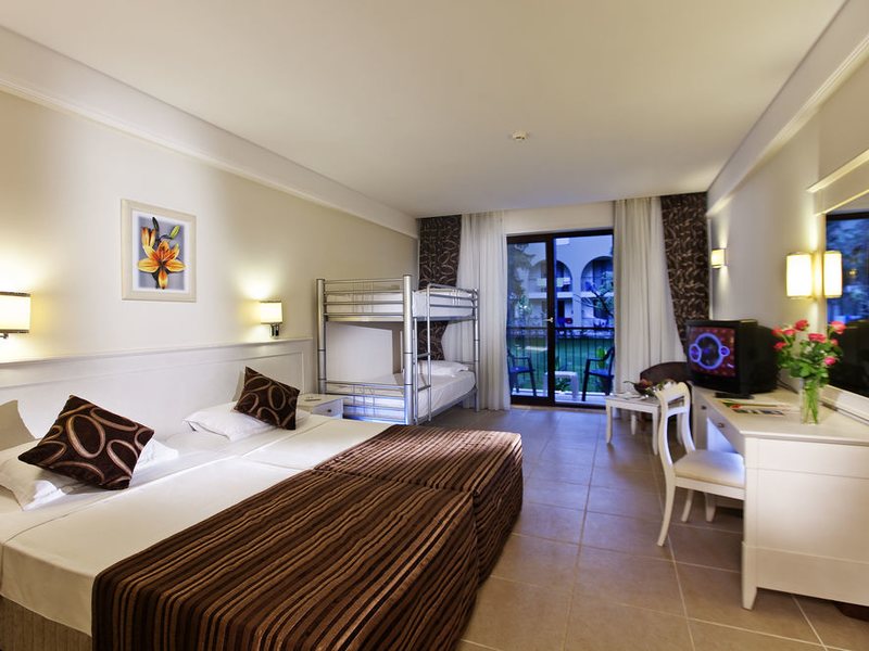 Champion Holiday Village  158871