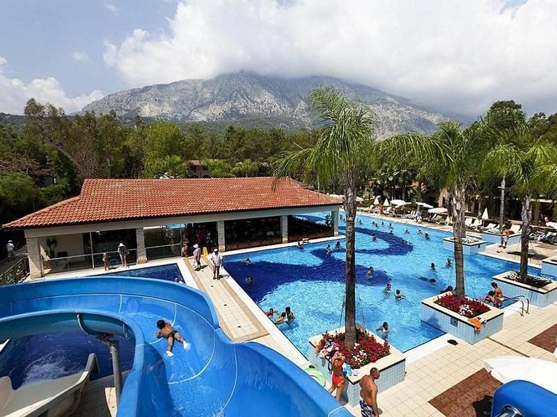 Champion Holiday Village  158872