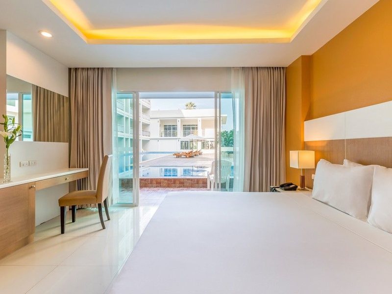 Chanalai Hillside Resort 140705