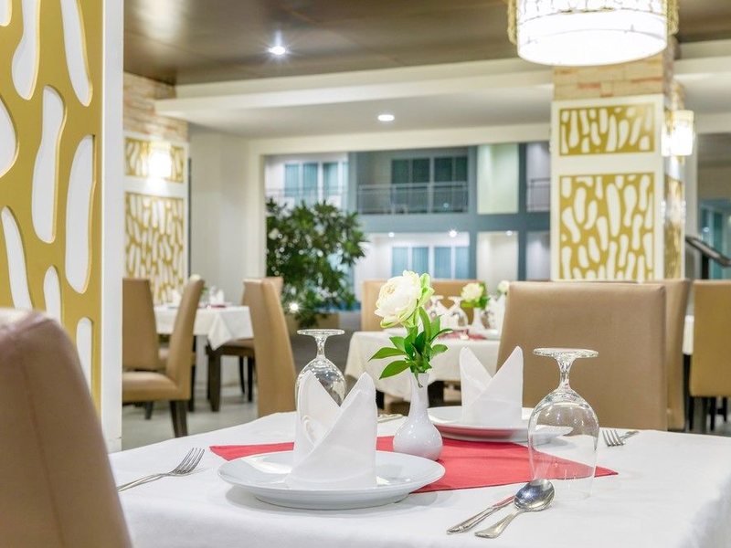 Chanalai Hillside Resort 140706