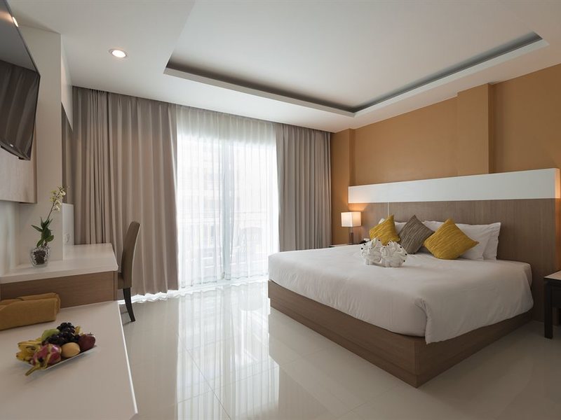 Chanalai Hillside Resort 140714