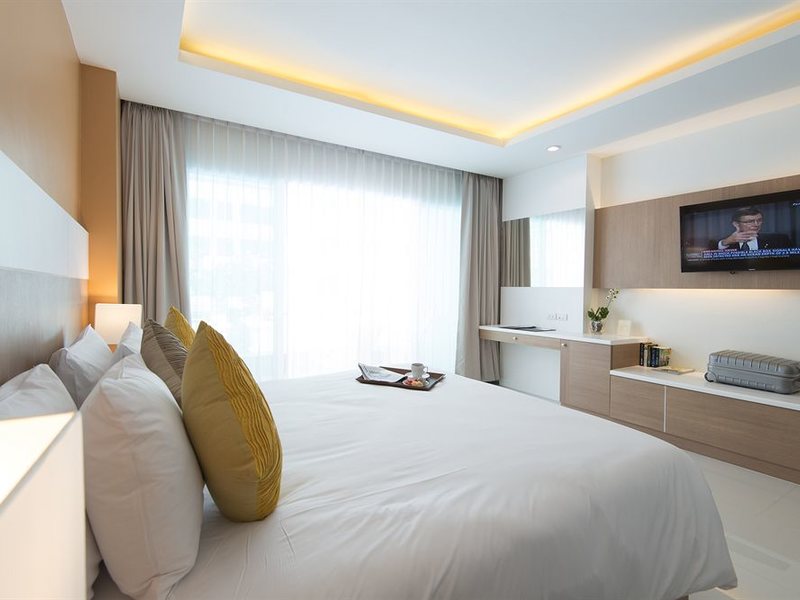 Chanalai Hillside Resort 140717