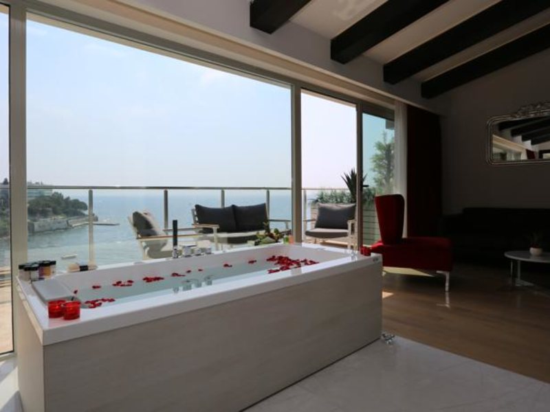 Charisma De Luxe 158898