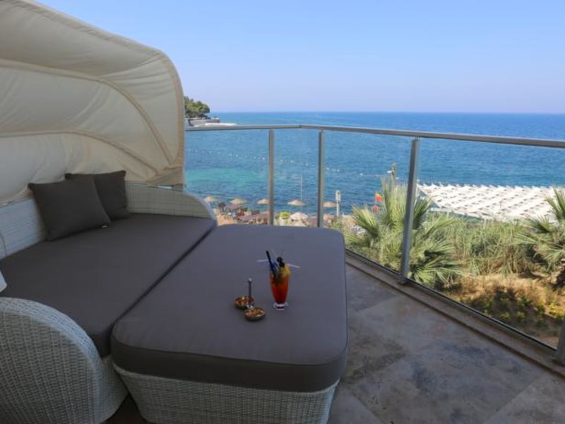 Charisma De Luxe 158901