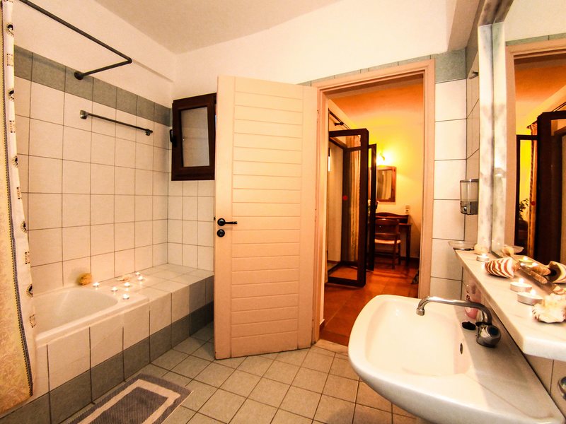 Chc Club Lyda Hotel 76732