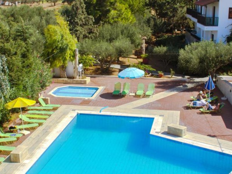 Chc Club Lyda Hotel 76750