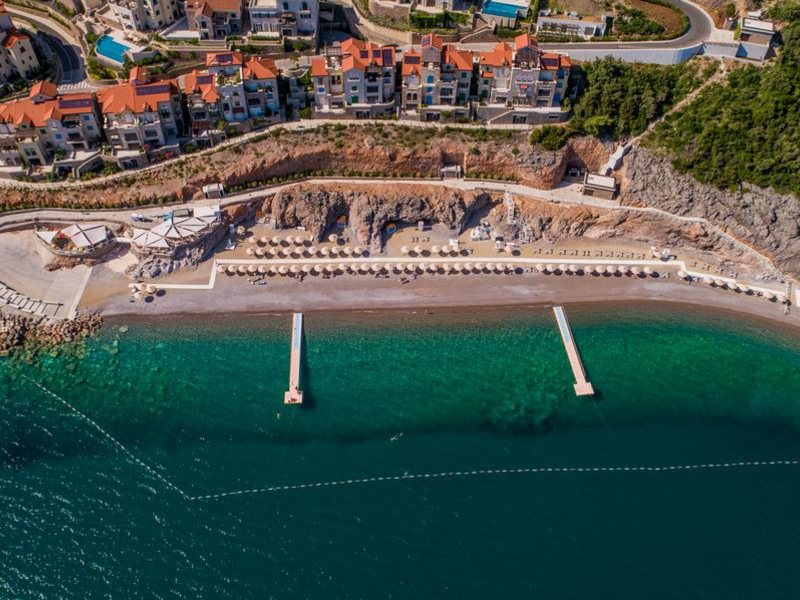 Chedi Lustica Bay Hotel  307870