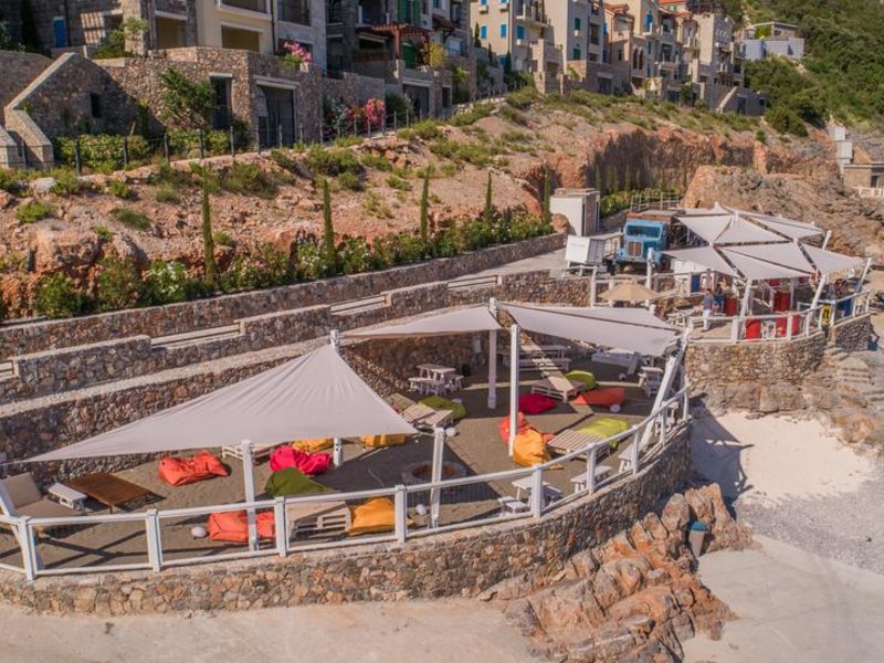 Chedi Lustica Bay Hotel  307871